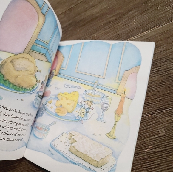 Rare Vintage 80s The Country Mouse and the City Mouse Little Golden Book - Picture 8 of 9